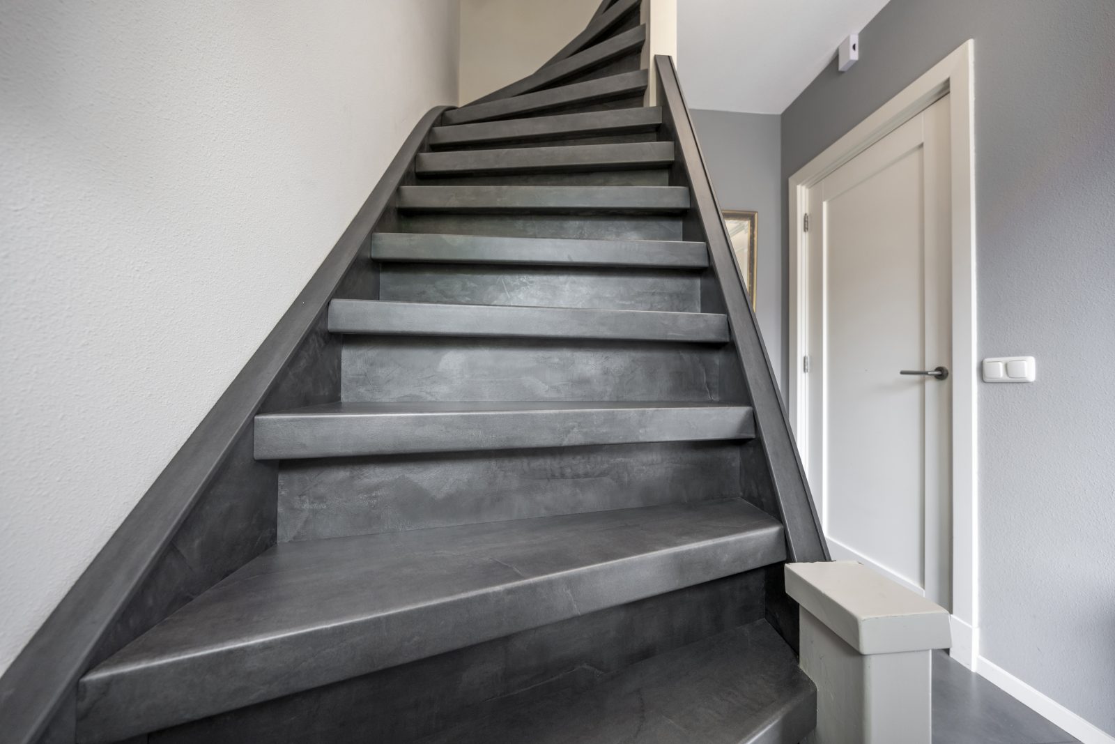 Betonlook traprenovatie